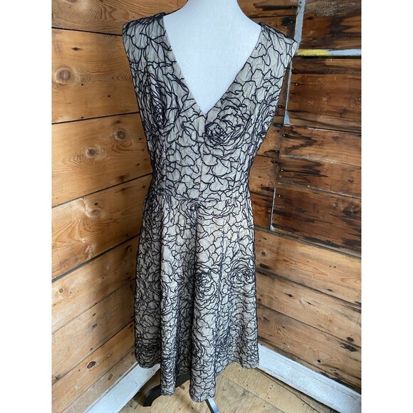 Sally Bridge Dress Women’s L - Picture 5 of 13